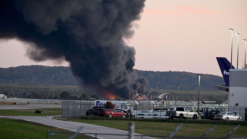 UPS Flight 2976 Crash in Louisville: At Least 7 Dead, 11 Injured After Massive Explosion Near Airport