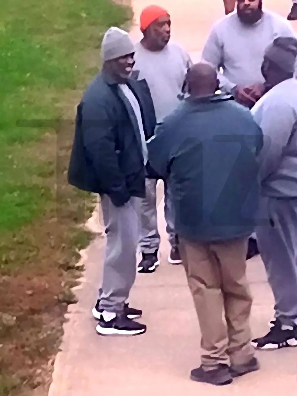 Sean ‘Diddy’ Combs Prison Photos Surface: First Public Sighting Since 2024 Sex Trafficking Arrest image 1